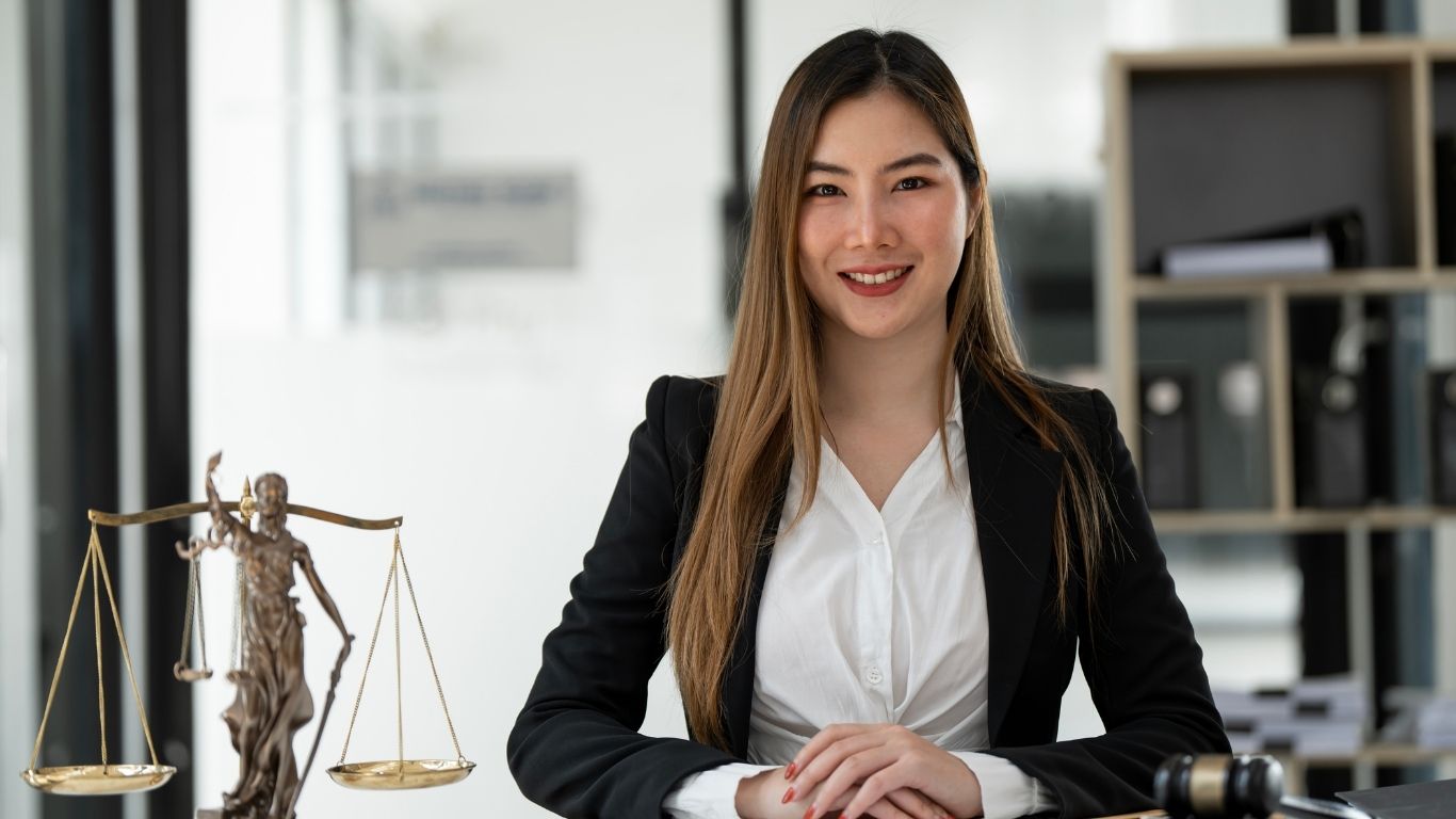 How to Choose the Right Lawyer in New York