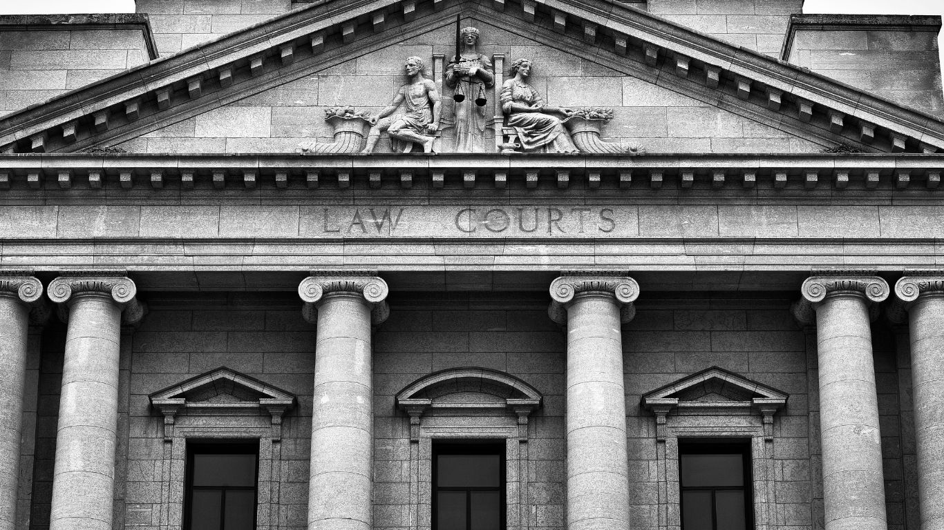 Boutique Law Firm vs Big Law Firm in NYC: Which Is Better?